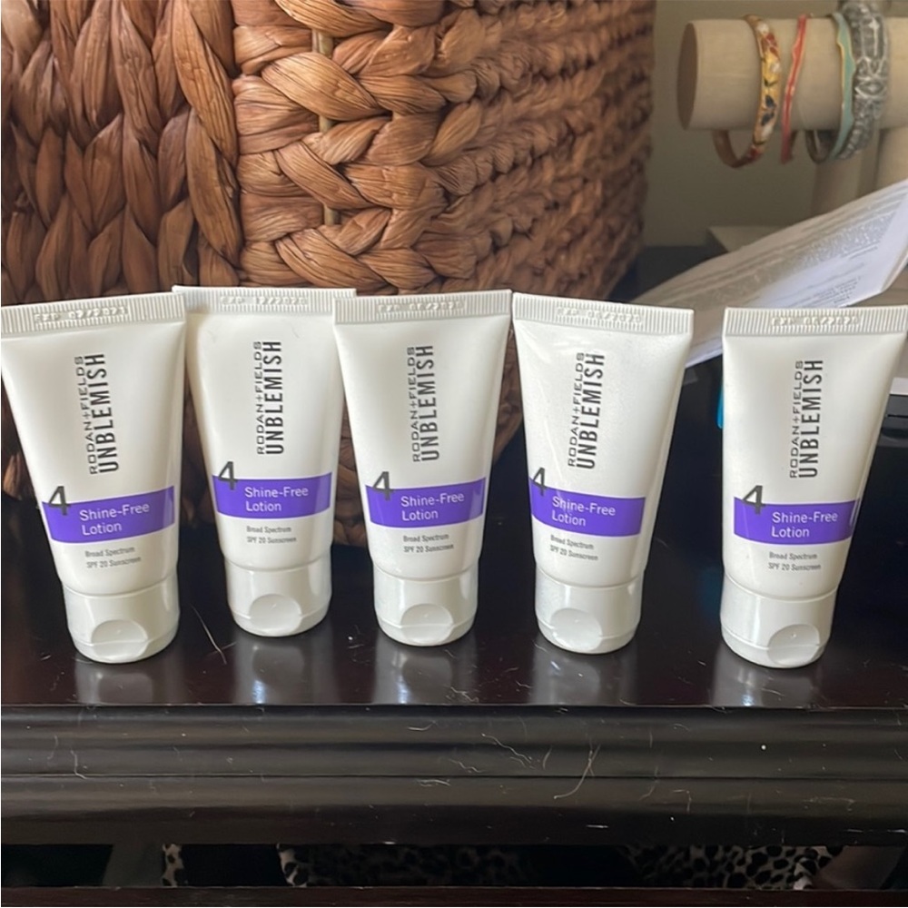 Rodan & Fields Shine Free Lotion